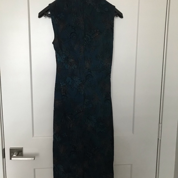 Mark Bodycon Patterned Dress - Picture 2 of 3